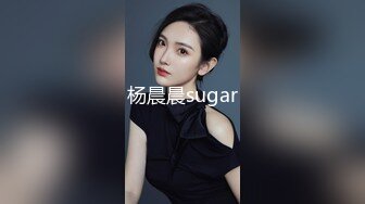 -骚货女邻居撅起屁股在客厅等我后入 干净的身体如此下贱