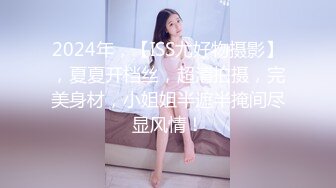 浴室里的缠绵，女友不停歇的口交体验