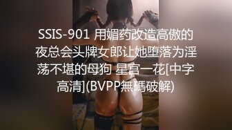 Al&mdash;金裕贤边抽边摇晃美乳