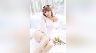 小巧玲珑新疆妹初次下海私拍4K画质[108P+1V/1.54G]