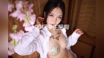 [MP4/ 1.38G] 黑丝女仆两个年轻的小骚妹让两小哥床上玩弄，大姨妈都来了还骚呢