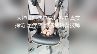 超过瘾，6P中年夫妻的派对，直接邀约家中卧室开搞，男士一个比一个猛，骚妻拿起两根鸡巴直接放嘴里卖力舔！