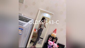 [MP4/296M]8/4最新 小鸡鸡变小棒棒被美女玩弄以口舌之间最后口爆VIP1196